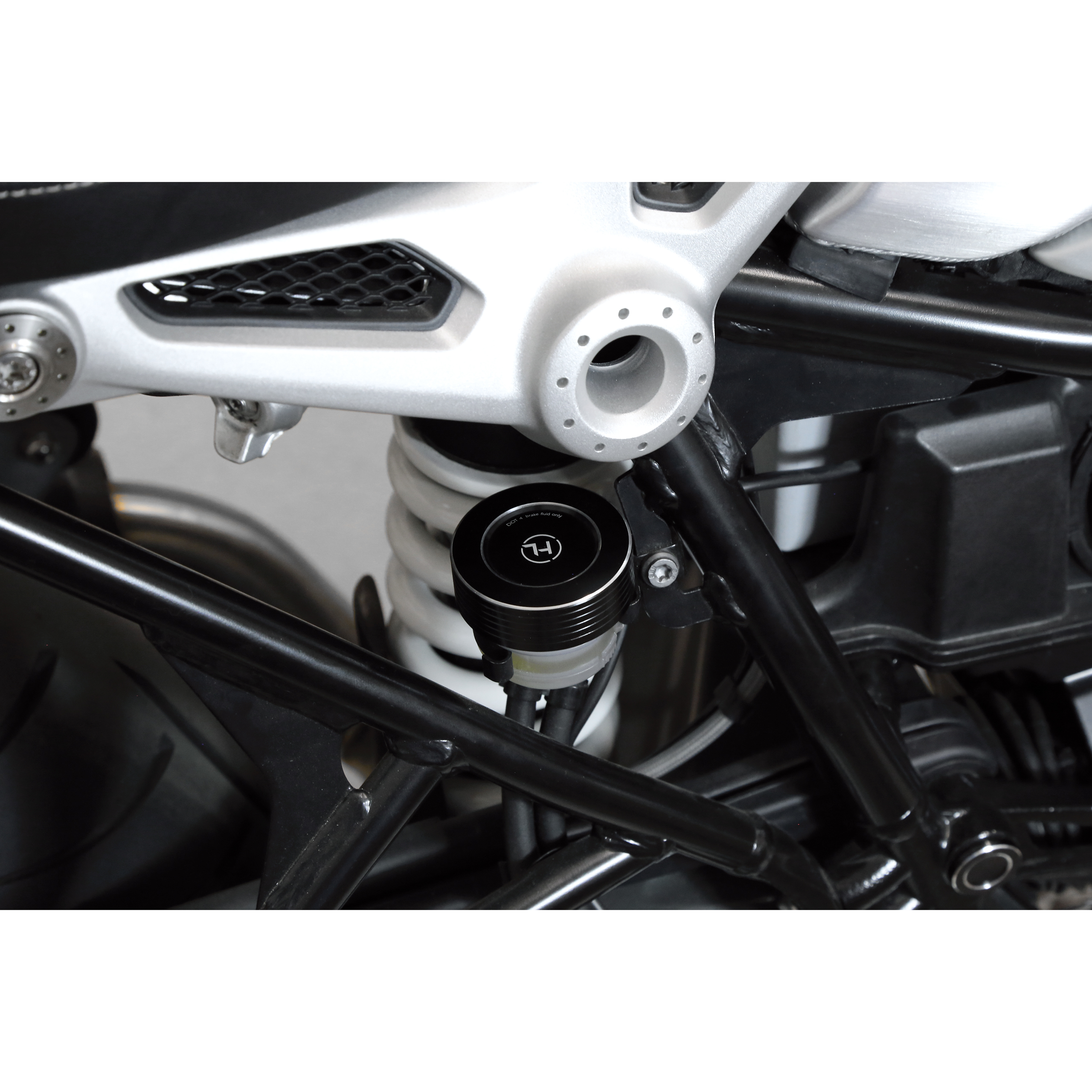HIGHSIDER CNC Alu support phare BOTTOM TYPE1, noir [220-220] - €49.95 : La  boutique moto en ligne, Quality Motorbike Parts